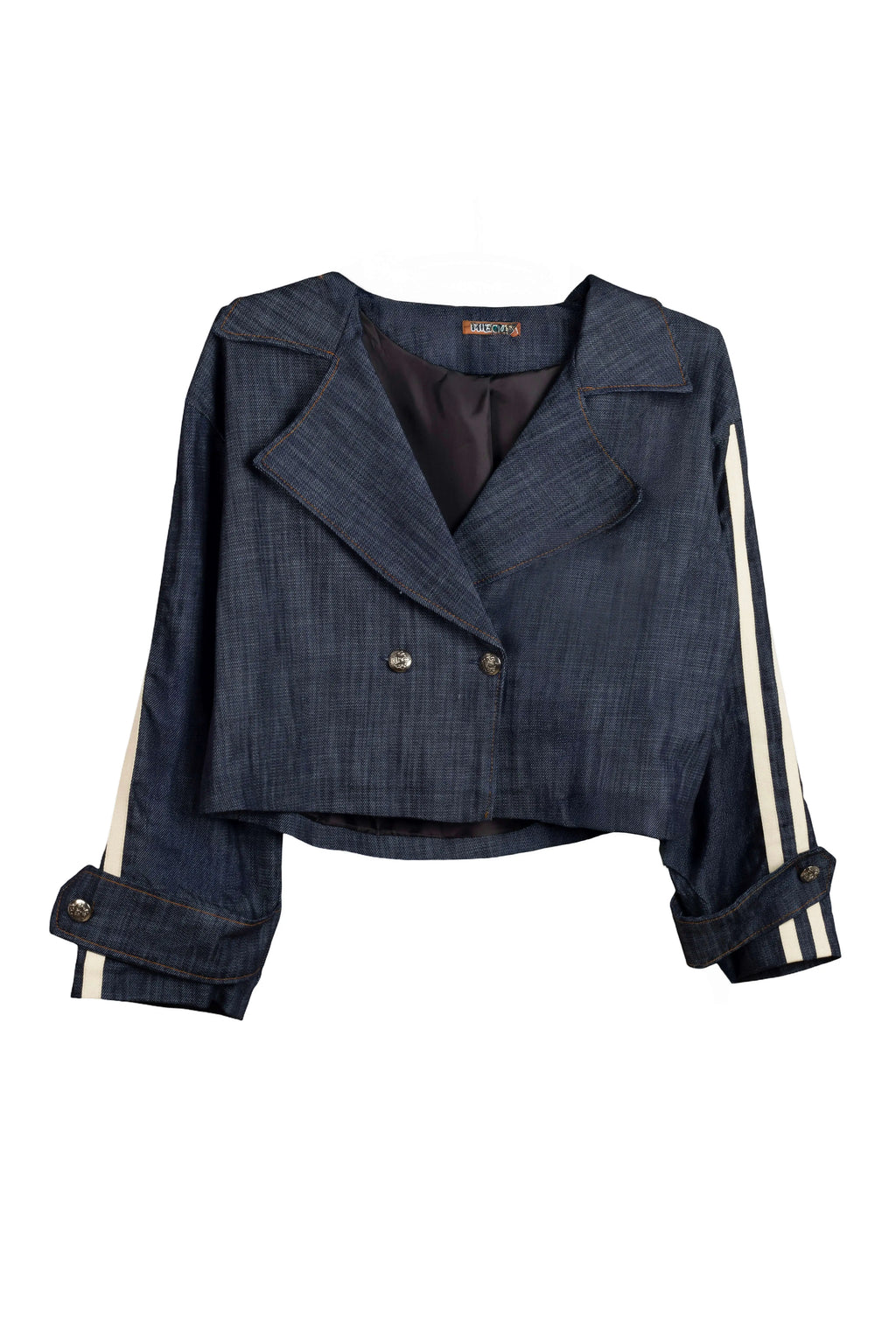 chaqueta vaquera con dos líneas en las mangas a conjunto con el pantalón de jot_madrid LYKKE