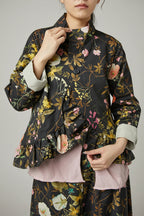 wendy trendy chaqueta estampada jardin floral en tonos marrones y verdes