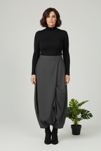 falda pantalon wendy trendy con cosido forma globo en gris