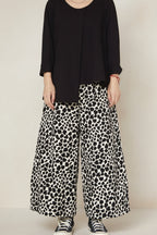 pantalon en micro pana de wendy trendy estampado vaca