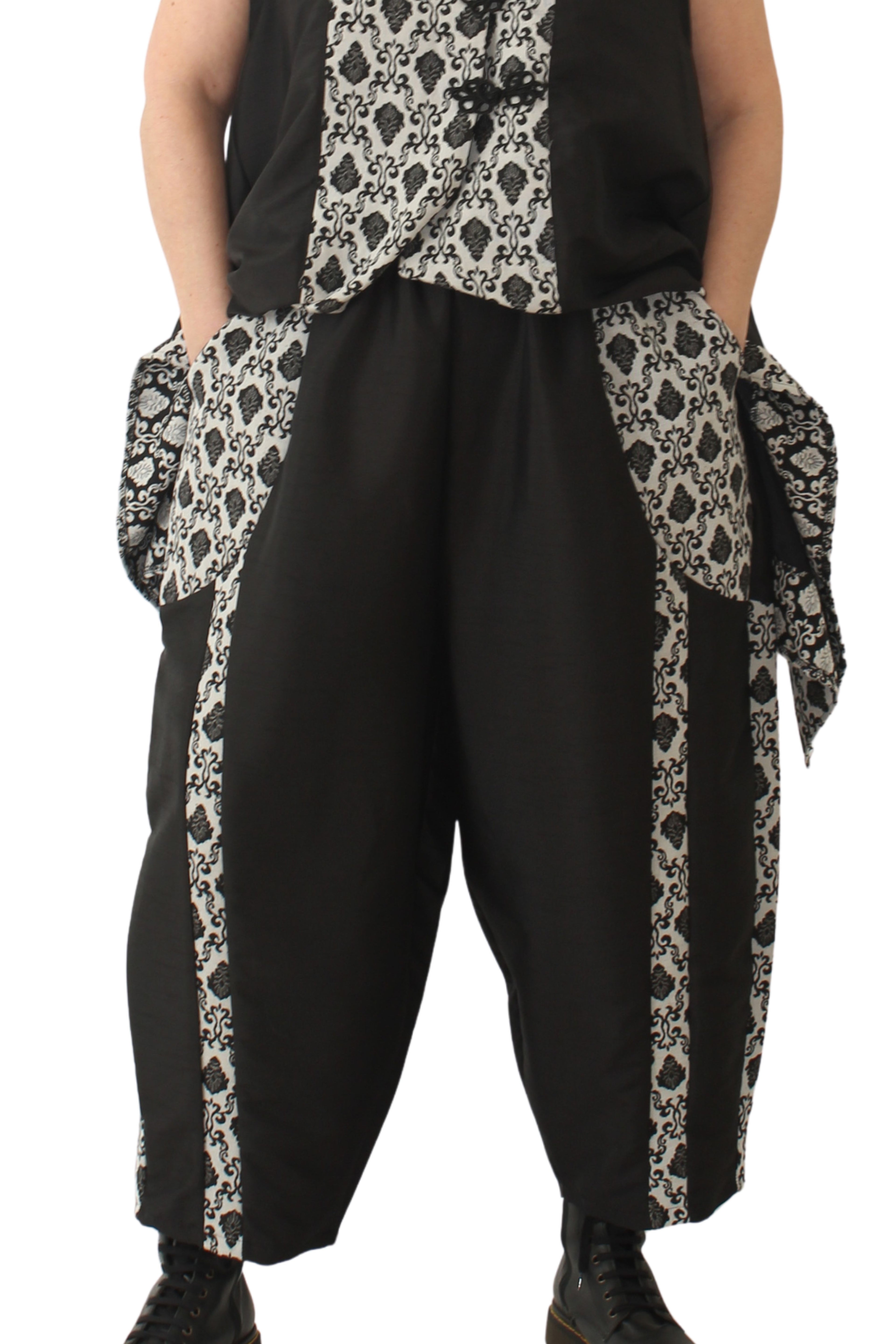 pantalón globo jot_milano negro detalle encaje beige