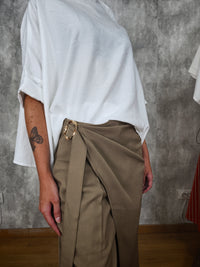 camiseta blanca efecto arrugado de wendy trendy