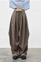 Hose Nefelibata Wide Leg mit Falten
