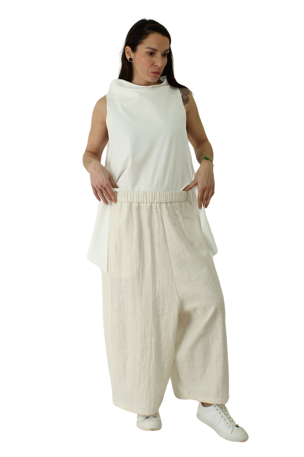 pantalón Wendy trendy Palazzo beige bolsillos gigantes traseros