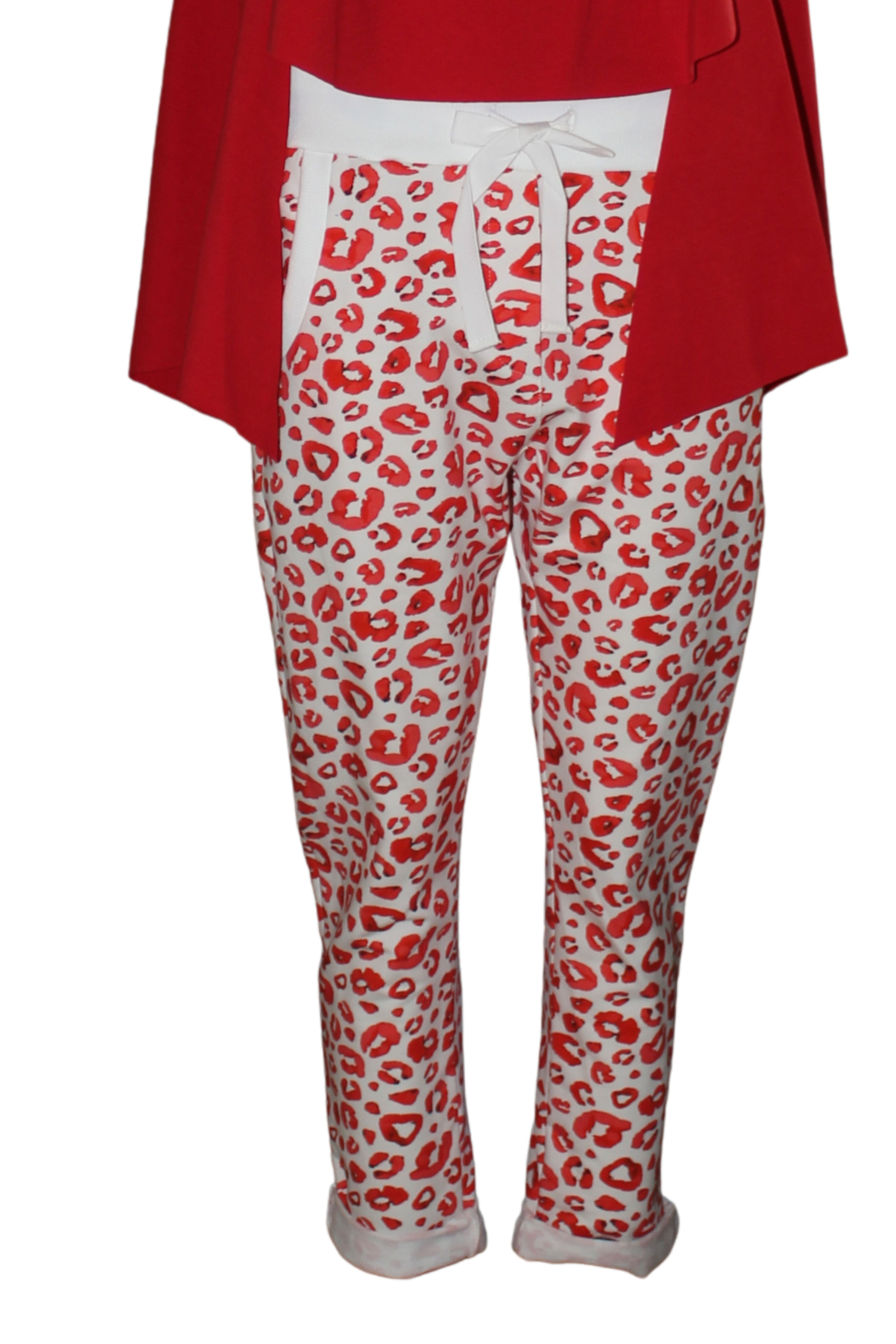 pantalón de wendy trendy lleno de besos rojos