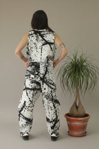 Pantalón Wendy trendy efecto manchado de pintura en blanco y negro