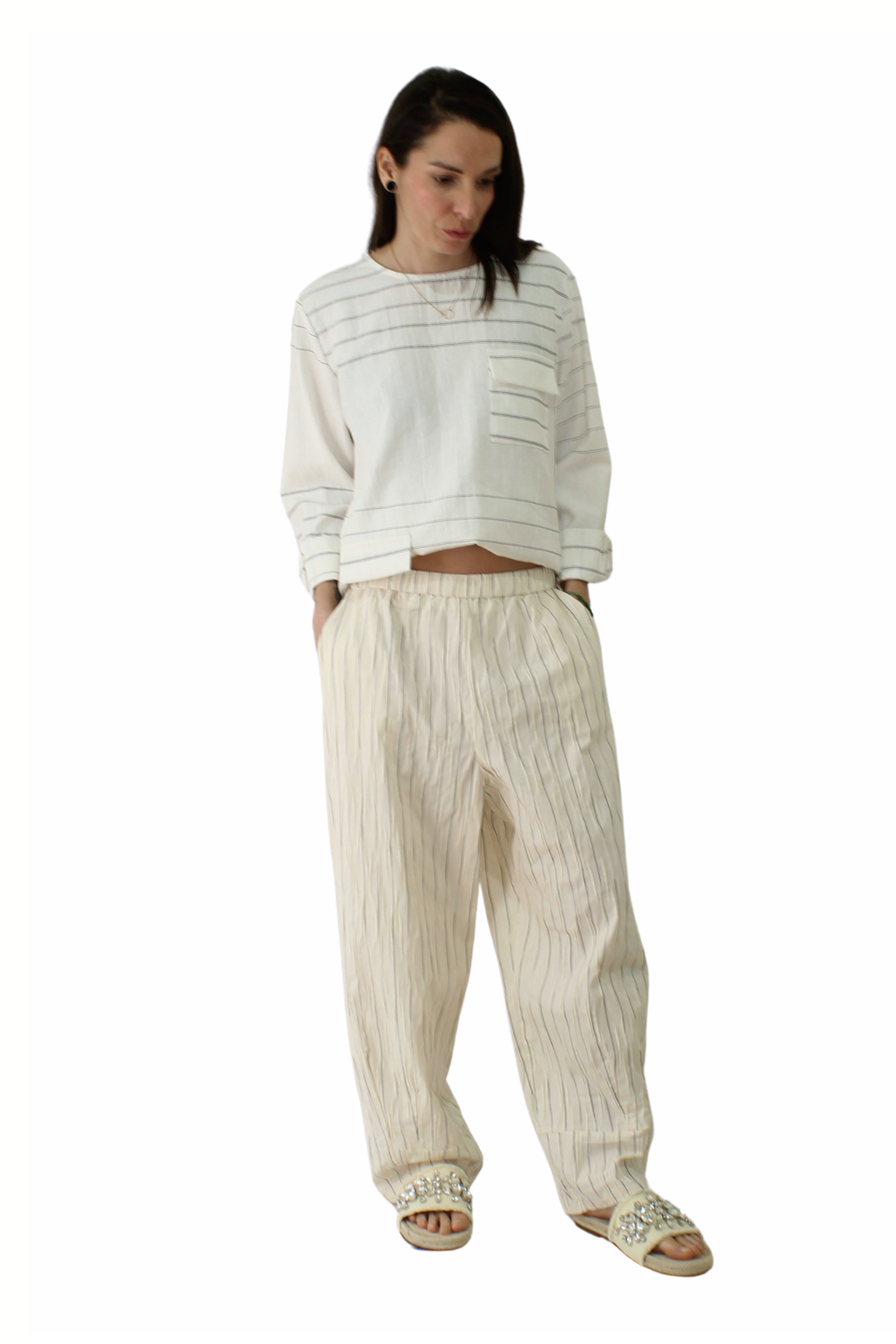 pantalón Wendy trendy crema a rayas perfil