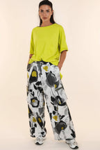 pantalon wendy trendy cargo en gris negro y amarillo