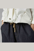 pantalon vaquero de wendy trendy con detalle de cosido en el bajo