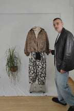 Bomber mangas murciélago en color cobre con plantas de bambú bordadas  | YOLYKKE