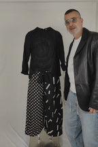 camisa wendy trendy con solapa de espiral cosida negra | YOLYKKE