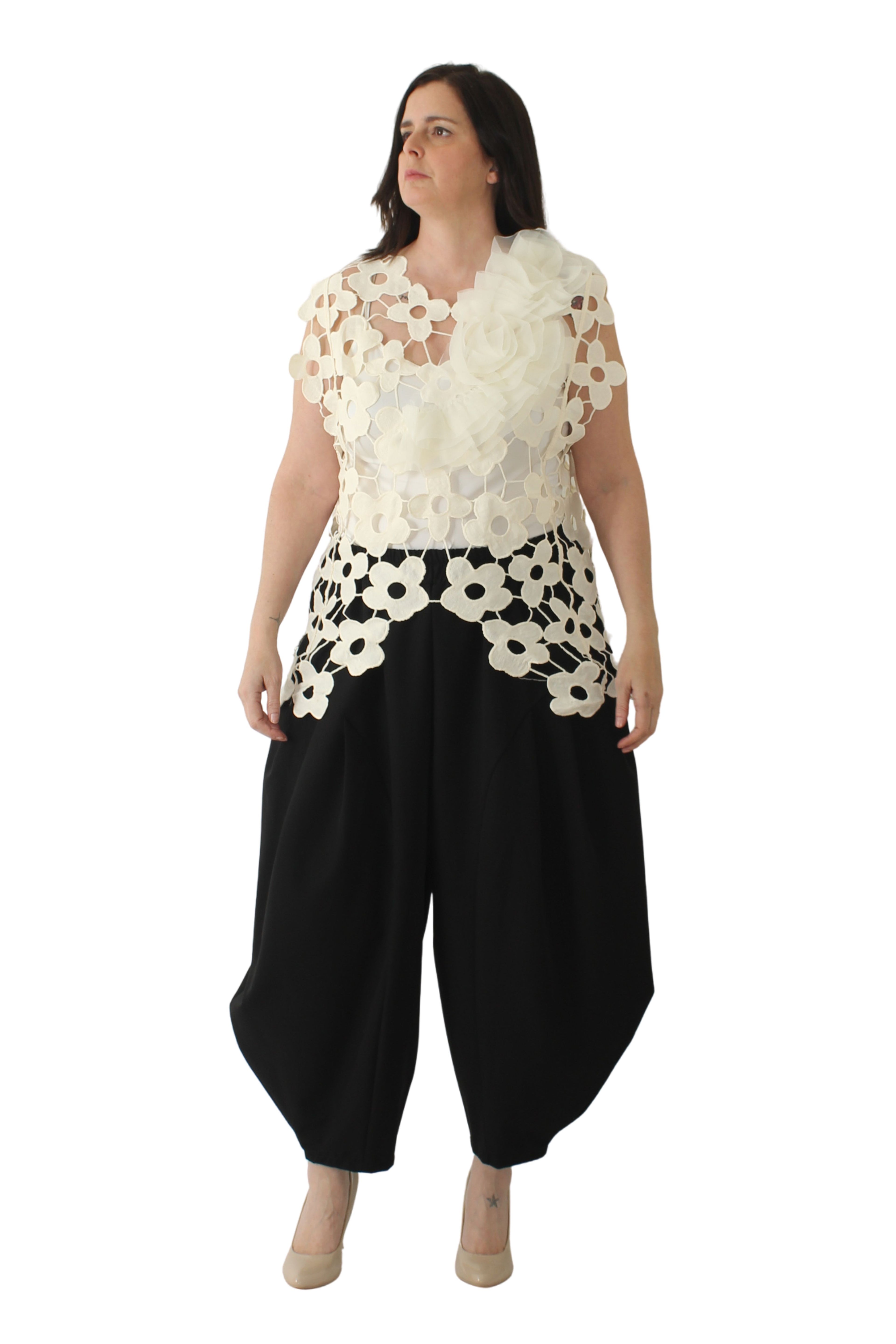 Camiseta Red Blanca Flores Tul 3D - Nefelibata