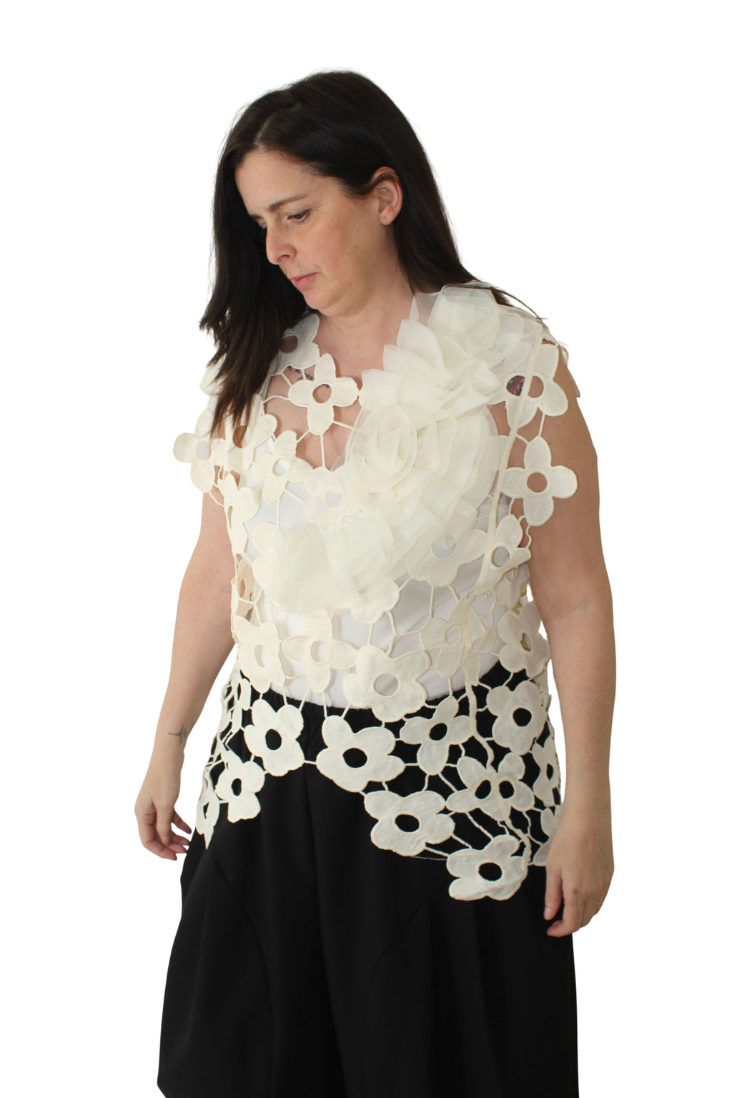 Camiseta Red Blanca Flores Tul 3D - Nefelibata