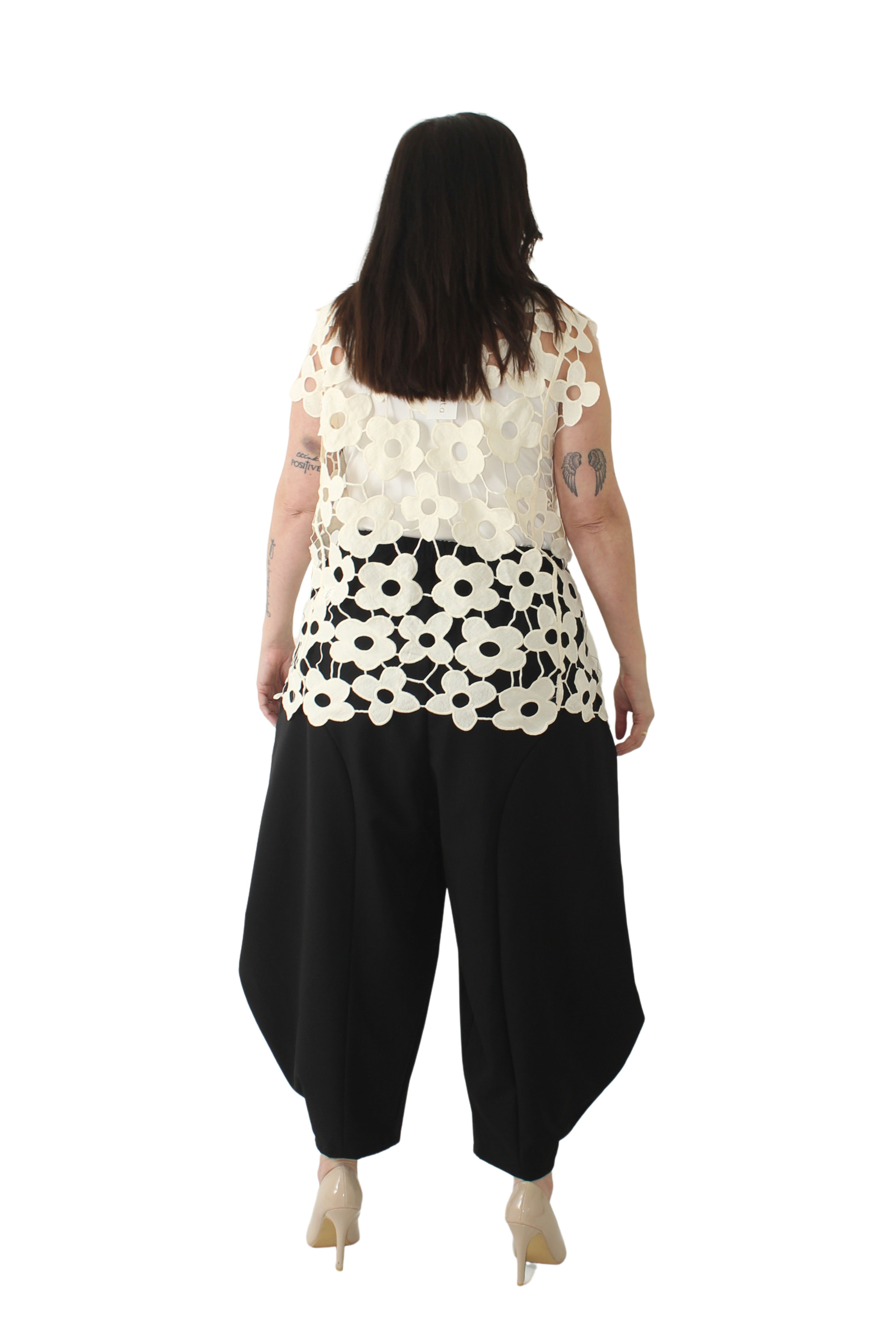 Camiseta Red Blanca Flores Tul 3D - Nefelibata