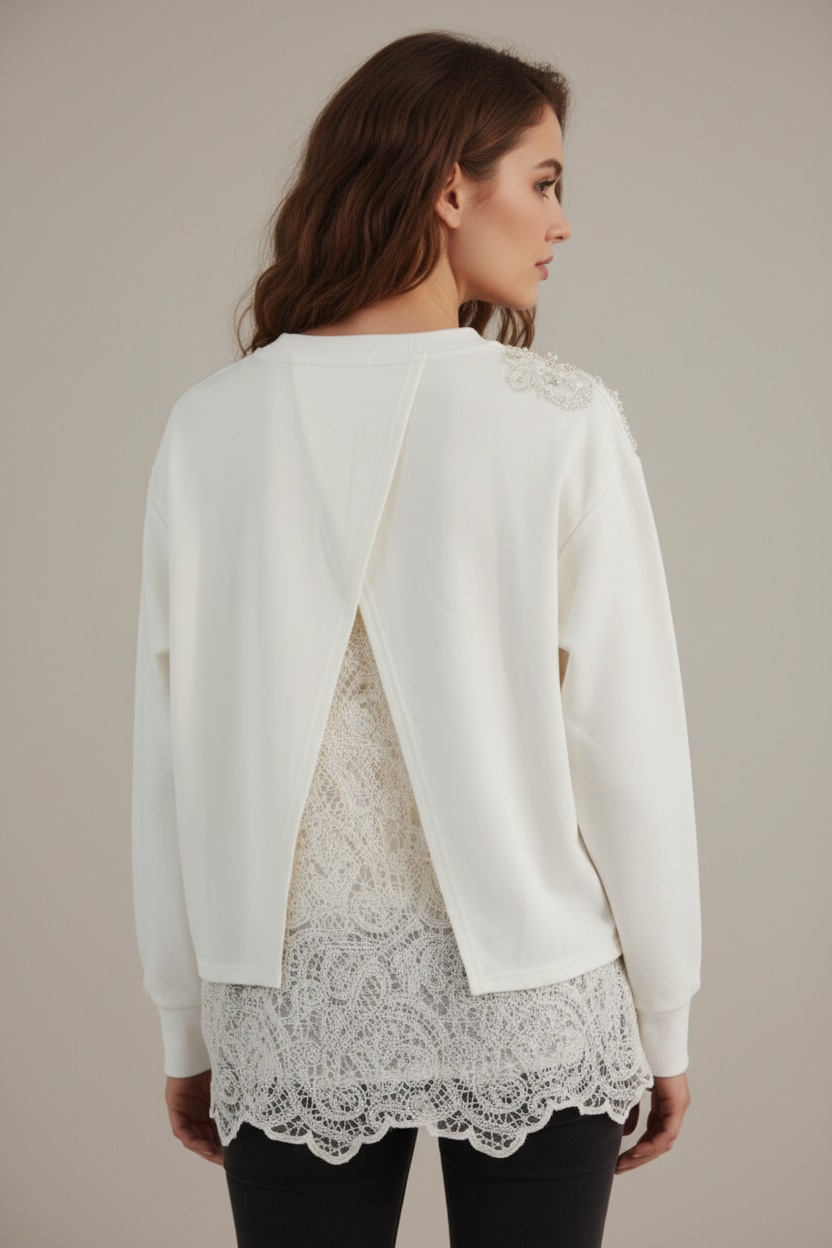 Felpa con applicazioni florali, incastonature di pietre, perle sotto pizzo e lurex, nero e bianco | Nefelibata