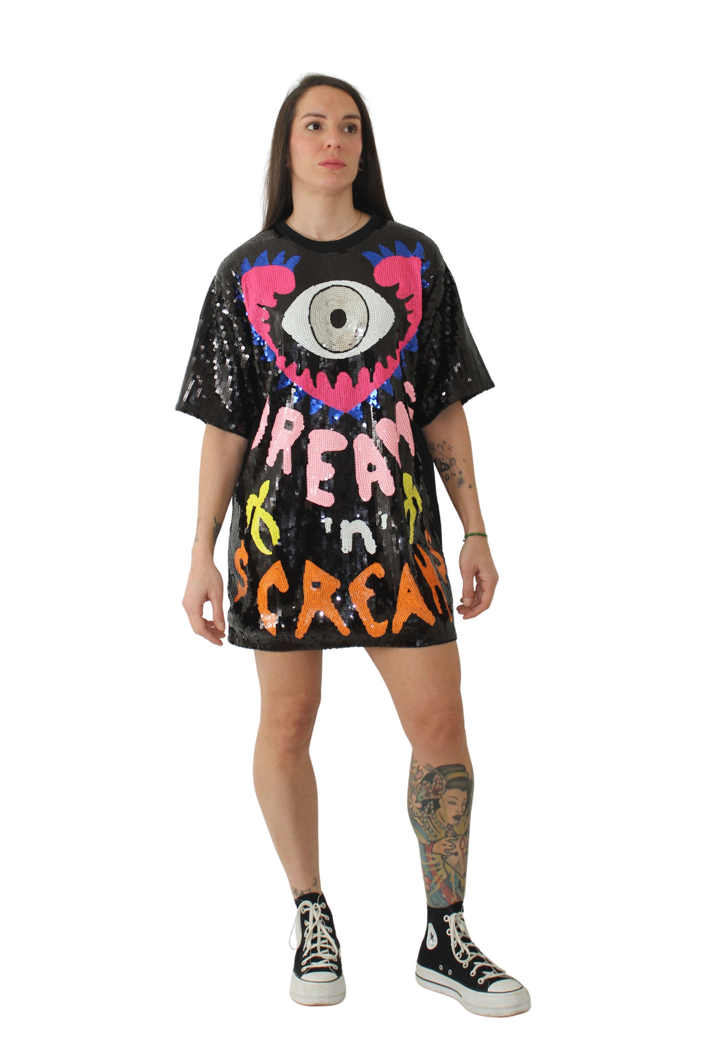 Vestido de lentejuelas negro con ojo delante de colores en blanco rosas amarillos y naranjas LYKKE