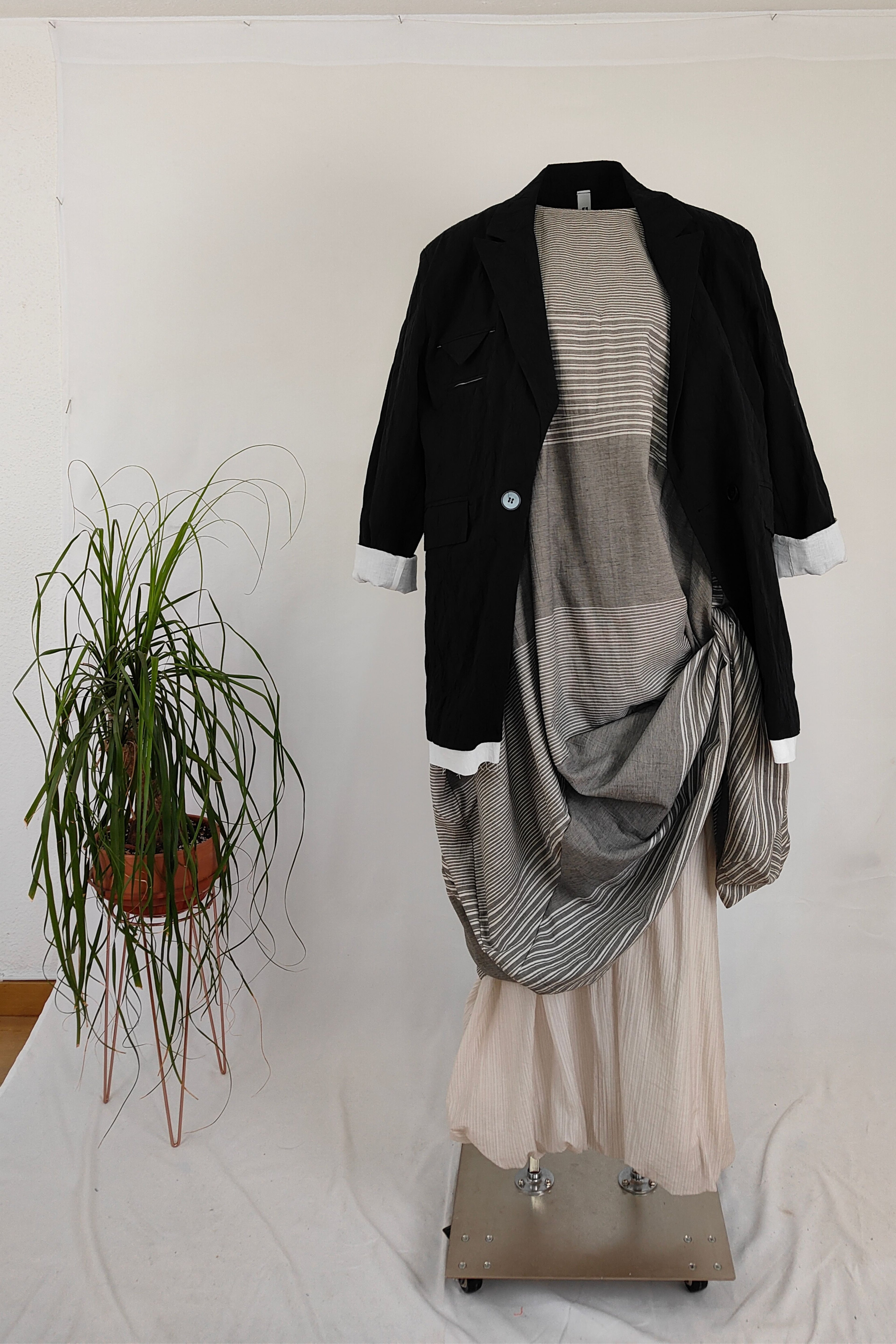 vestido Wendy trendy a rayas tostado tipo globo | YOLYKKE