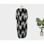 Vestido Globo Wendy Trendy Estampado Pinceladas Cosidas Blanco y Negro con Bolsillos